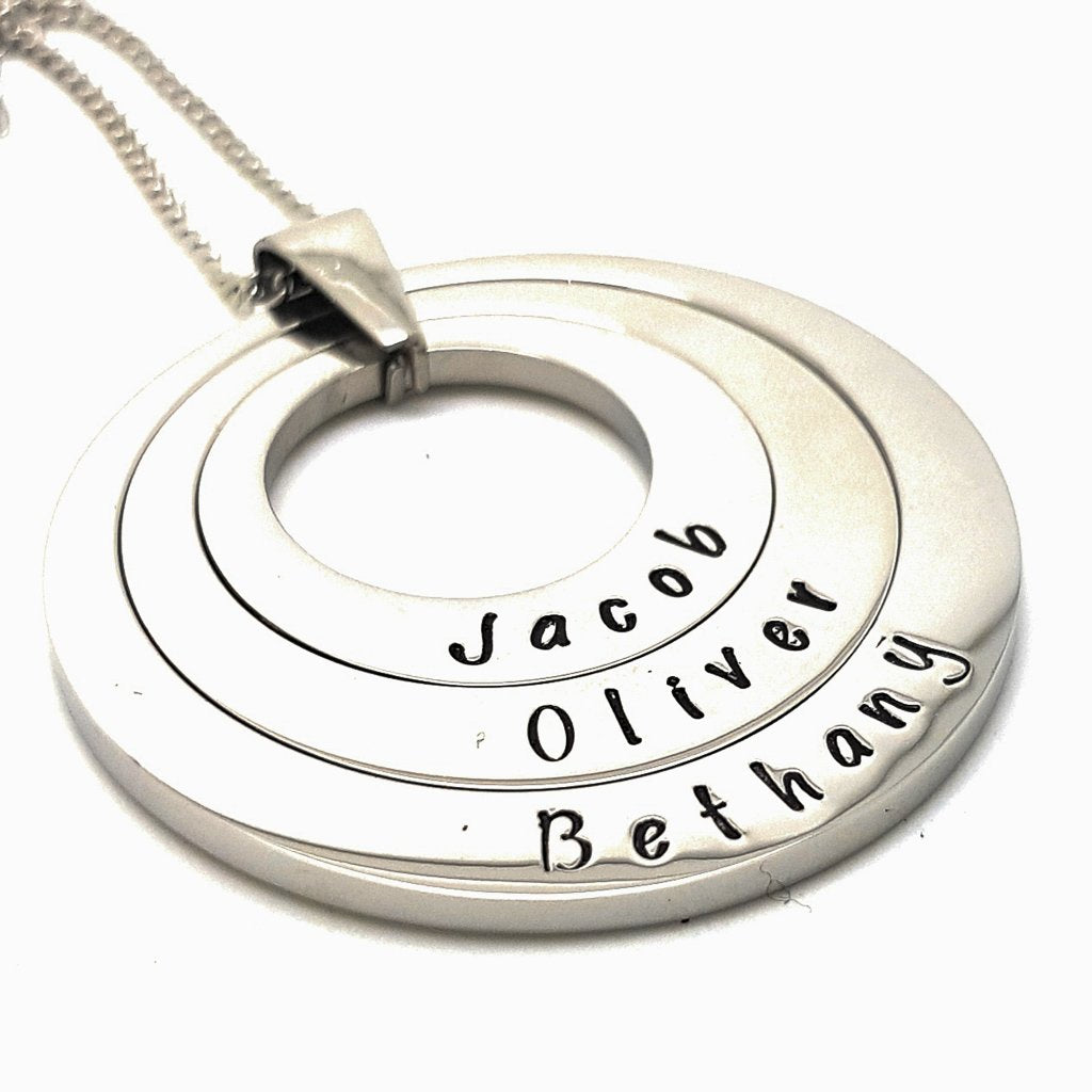 Layered Custom Names Family Oval Pendant